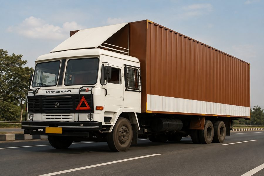 Multi-axle trailer truck used for long-haul and container FTL